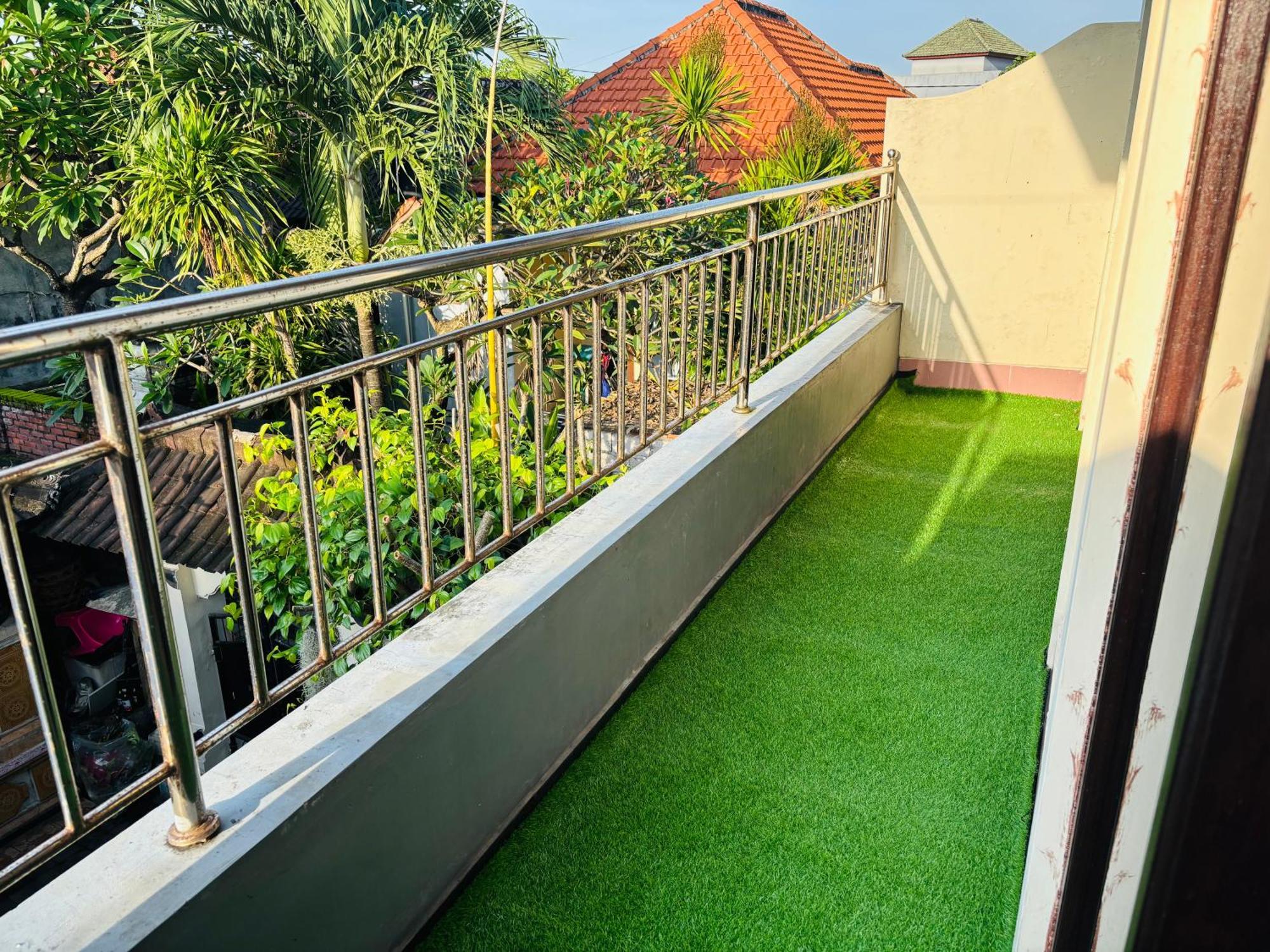 Mama Mega Homestay Pesanggaran Exterior foto